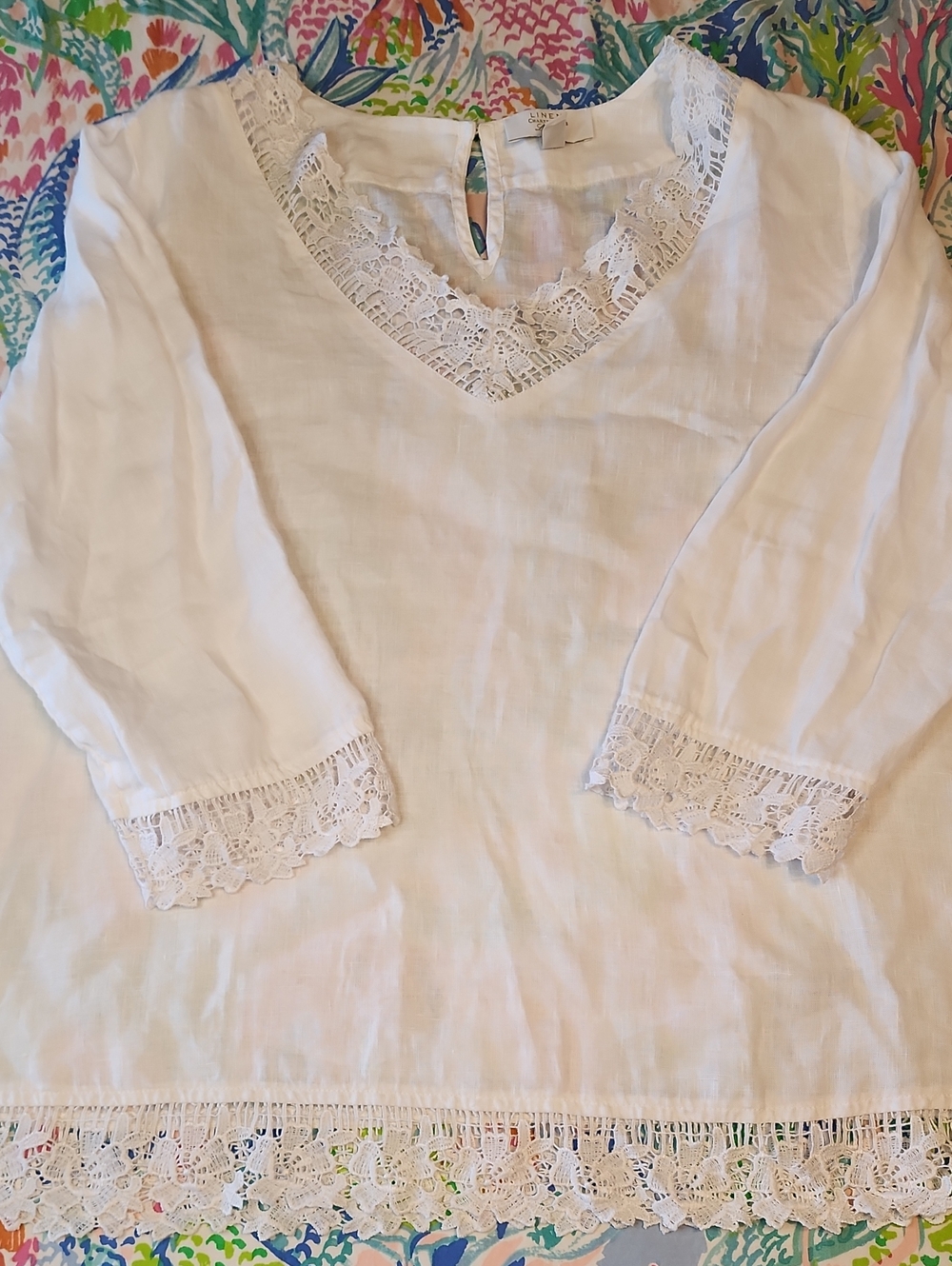 Charter Club 100% Linen Vneck Top Multicolor Trim 3/4 Length Sleeves Made India